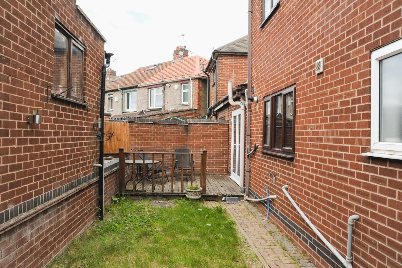 Coventry Deluxe Rooms By Payman Club Exterior photo
